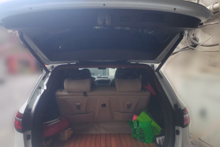 Used Volkswagen Viloran 2020 330TSI Business Edition Trunk
