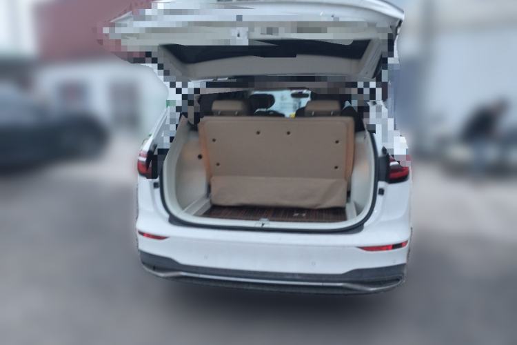 Used Volkswagen Viloran 2020 330TSI Business Edition Trunk