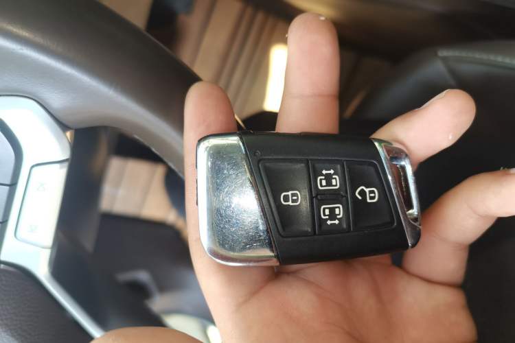 Used Volkswagen Viloran 2020 330TSI Luxury Edition Vehicle Key