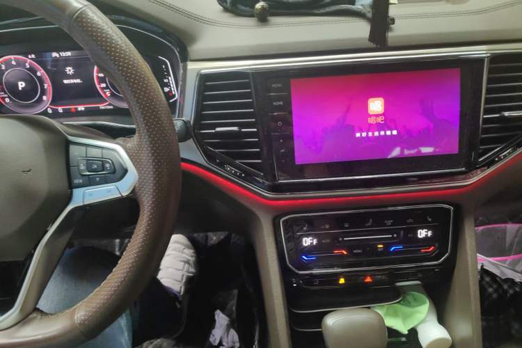 Used Volkswagen Viloran 2020 380TSI Prestige Edition Audio And AC Panel
