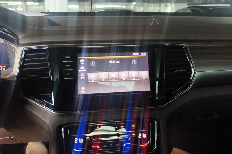Used Volkswagen Viloran 2020 330TSI Business Edition Audio And AC Panel
