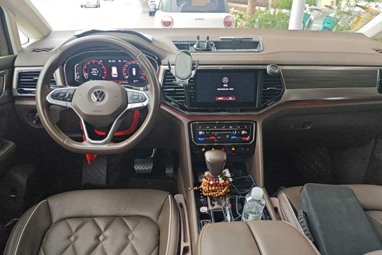 Used Volkswagen Viloran 2020 380TSI Flagship Edition Center Console