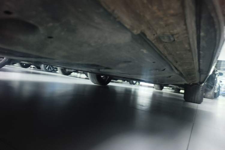 Used Volkswagen Viloran 2020 330TSI Business Edition Chassis Rear Right