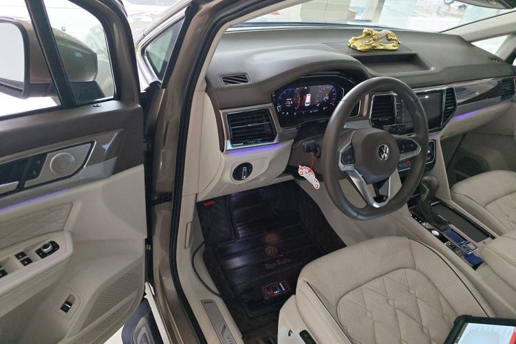 Used Volkswagen Viloran 2020 380TSI Prestige Edition Driver Seat