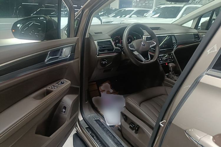 Used Volkswagen Viloran 2020 330TSI Luxury Edition Driver Seat