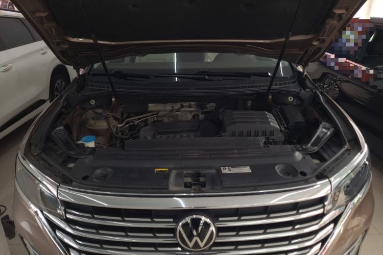 Used Volkswagen Viloran 2020 380TSI Prestige Edition Engine Bay