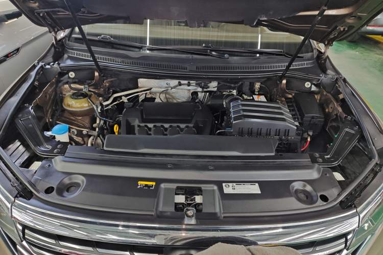 Used Volkswagen Viloran 2020 380TSI Prestige Edition Engine Bay