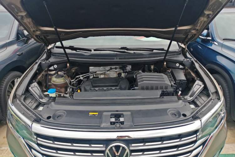 Used Volkswagen Viloran 2020 380TSI Prestige Edition Engine Bay