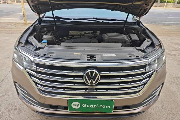 Used Volkswagen Viloran 2020 380TSI Prestige Edition Engine Bay