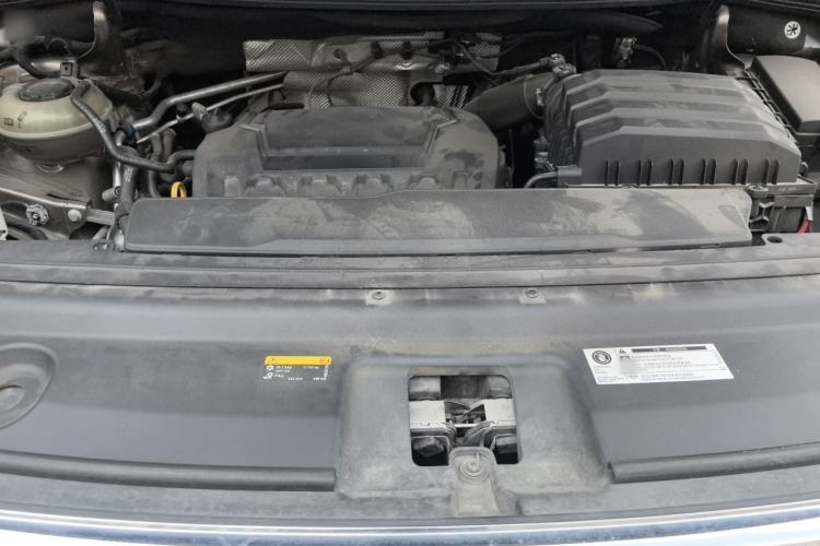 Used Volkswagen Viloran 2020 330TSI Luxury Edition Engine Bay