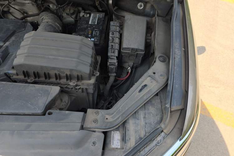 Used Volkswagen Viloran 2020 380TSI Prestige Edition Engine Bay Left