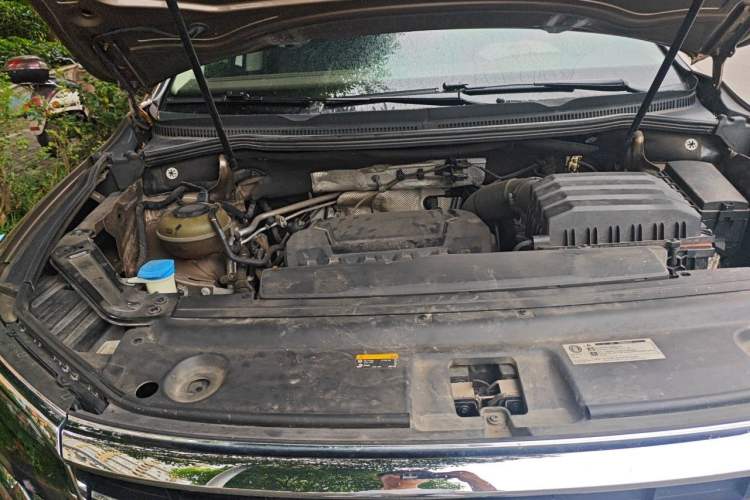 Used Volkswagen Viloran 2020 380TSI Flagship Edition Engine Bay Right