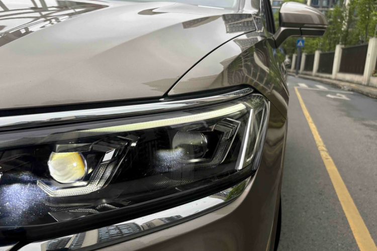 Used Volkswagen Viloran 2020 380TSI Prestige Edition Exterior 5