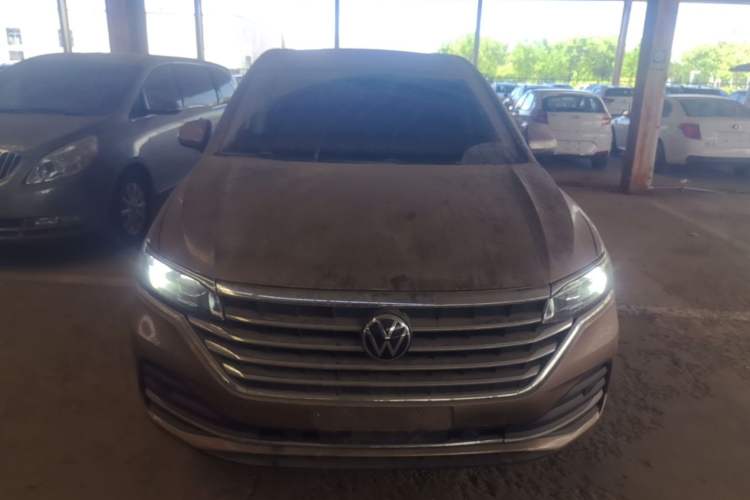 Used Volkswagen Viloran 2020 330TSI Business Edition Front