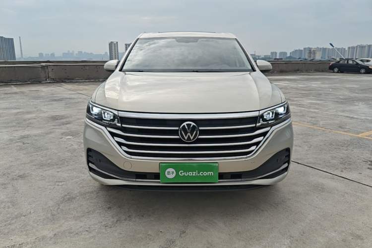 Used Volkswagen Viloran 2020 330TSI Luxury Edition Front