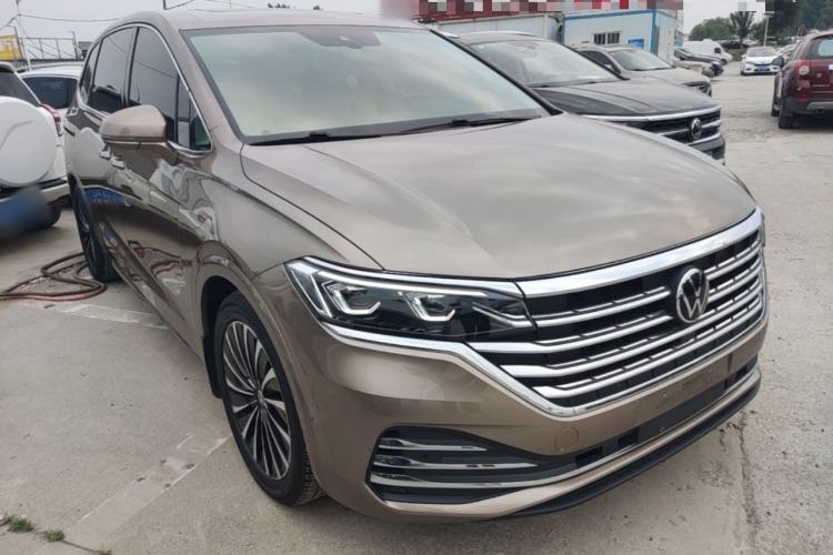 Used Volkswagen Viloran 2020 380TSI Prestige Edition Front Right 45 Deg