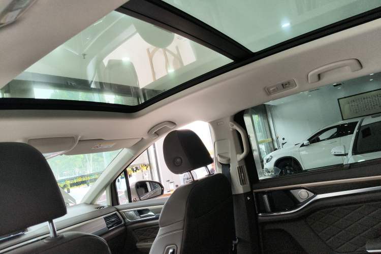 Used Volkswagen Viloran 2020 380TSI Prestige Edition Headliner