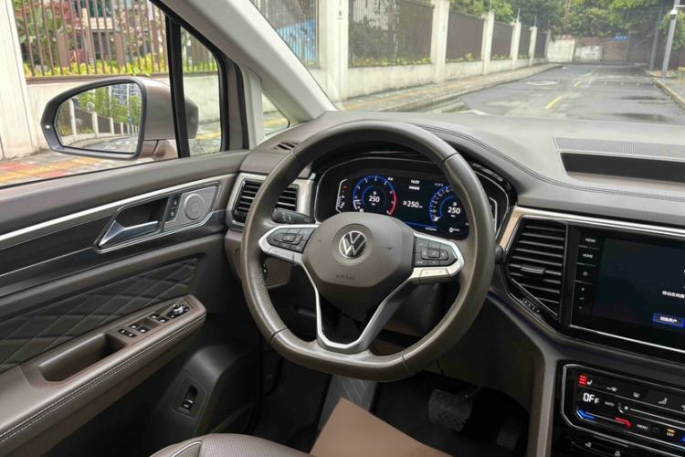 Used Volkswagen Viloran 2020 380TSI Prestige Edition Interior 12