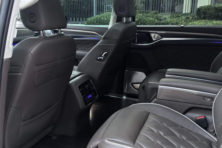 Used Volkswagen Viloran 2020 380TSI Prestige Edition Interior 2