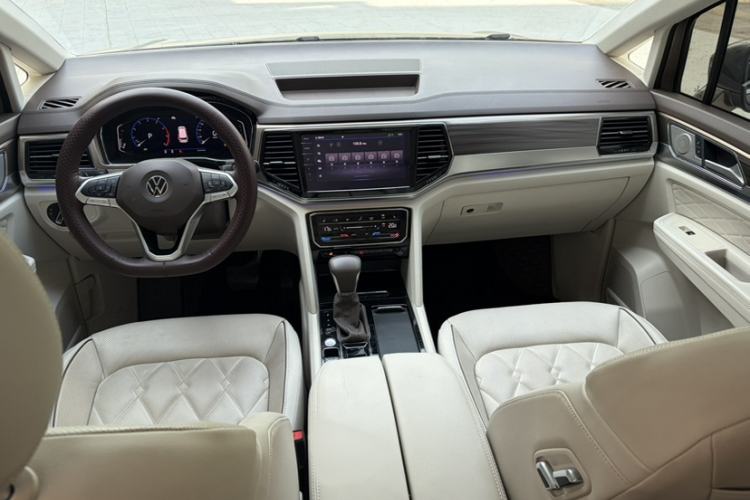Used Volkswagen Viloran 2020 380TSI Prestige Edition Interior 3