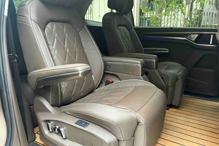 Used Volkswagen Viloran 2020 380TSI Prestige Edition Interior 4