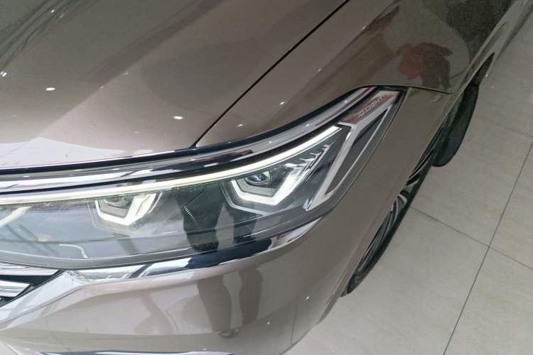 Used Volkswagen Viloran 2020 380TSI Prestige Edition Left Front Headlight