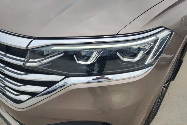Used Volkswagen Viloran 2020 380TSI Prestige Edition Left Front Headlight