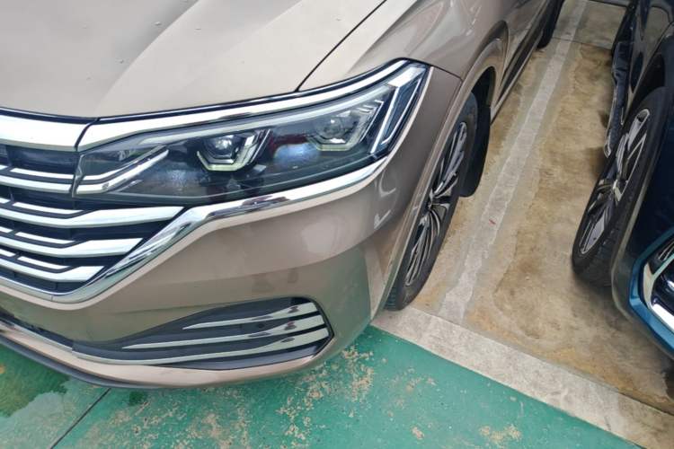 Used Volkswagen Viloran 2020 380TSI Prestige Edition Left Front Headlight