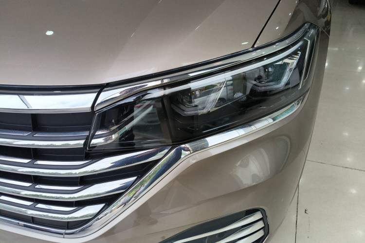 Used Volkswagen Viloran 2020 380TSI Prestige Edition Left Front Headlight