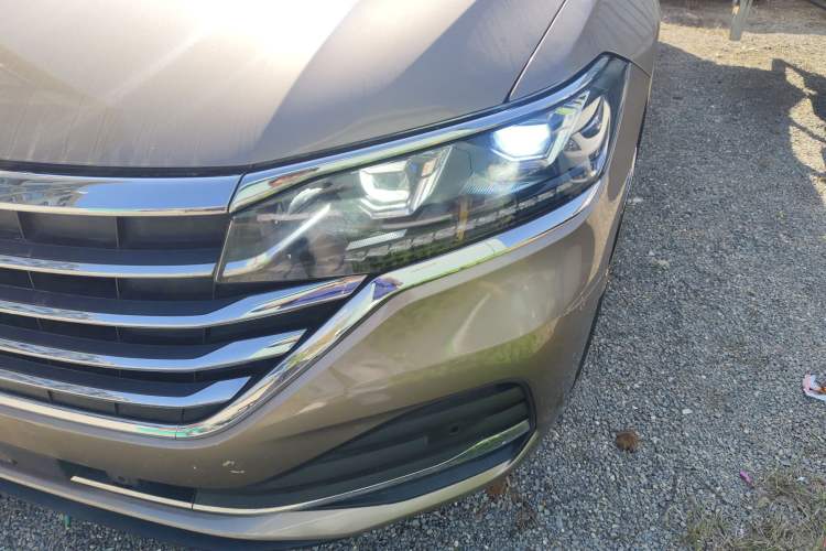 Used Volkswagen Viloran 2020 330TSI Luxury Edition Left Front Headlight