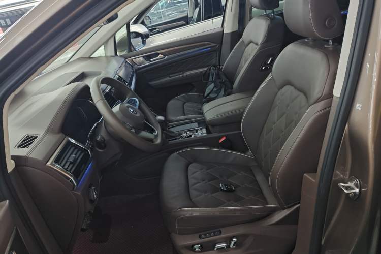 Used Volkswagen Viloran 2020 380TSI Prestige Edition Left Front Seat