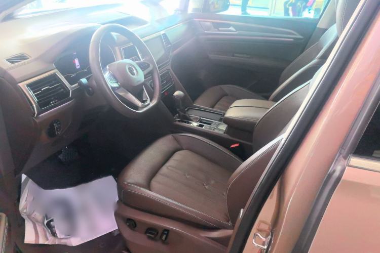 Used Volkswagen Viloran 2020 330TSI Luxury Edition Left Front Seat
