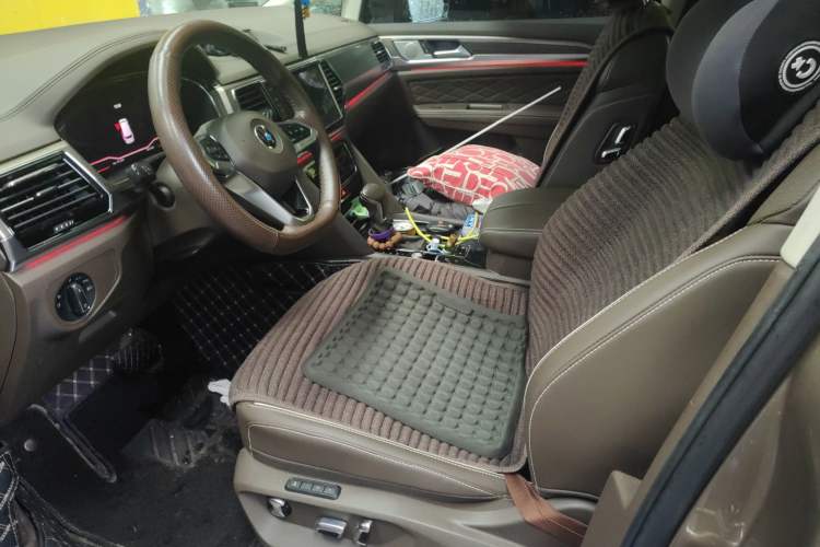 Used Volkswagen Viloran 2020 380TSI Prestige Edition Left Front Seat