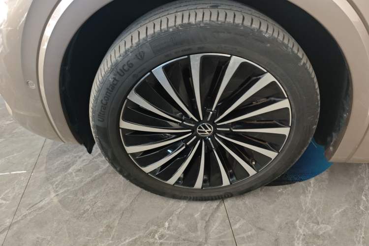 Used Volkswagen Viloran 2020 380TSI Prestige Edition Left Front Wheel Hub