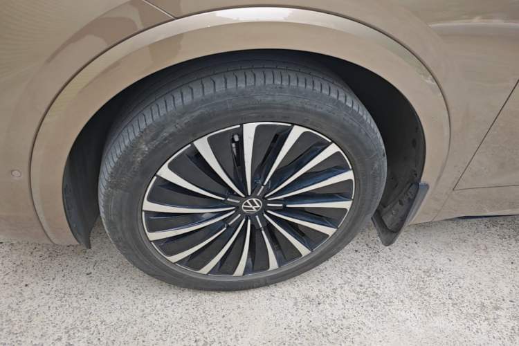 Used Volkswagen Viloran 2020 380TSI Prestige Edition Left Front Wheel Hub