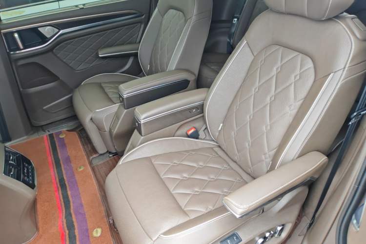 Used Volkswagen Viloran 2020 380TSI Prestige Edition Left Rear Seat