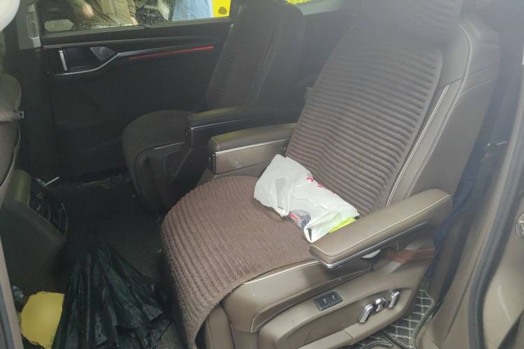 Used Volkswagen Viloran 2020 380TSI Prestige Edition Left Rear Seat