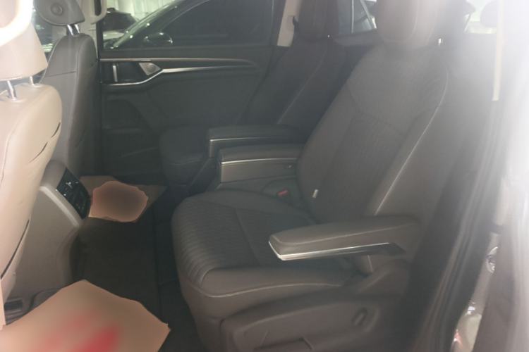 Used Volkswagen Viloran 2020 330TSI Business Edition Left Rear Seat