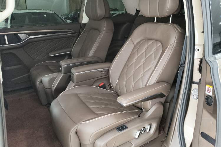 Used Volkswagen Viloran 2020 380TSI Prestige Edition Left Rear Seat