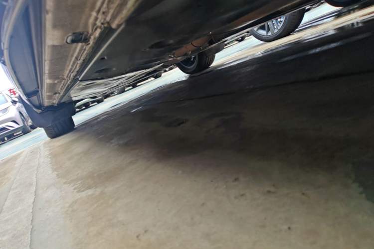 Used Volkswagen Viloran 2020 380TSI Prestige Edition Left Side Sill