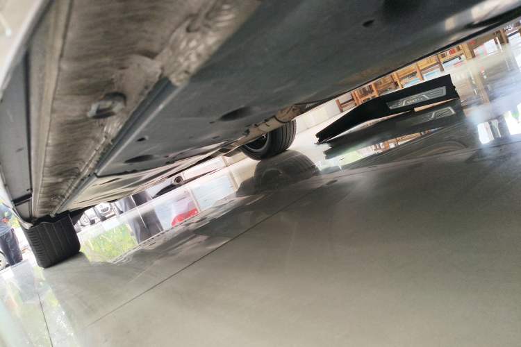 Used Volkswagen Viloran 2020 380TSI Prestige Edition Left Side Sill