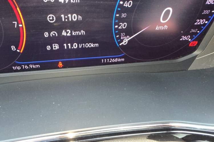Used Volkswagen Viloran 2020 380TSI Prestige Edition Odometer Close Up