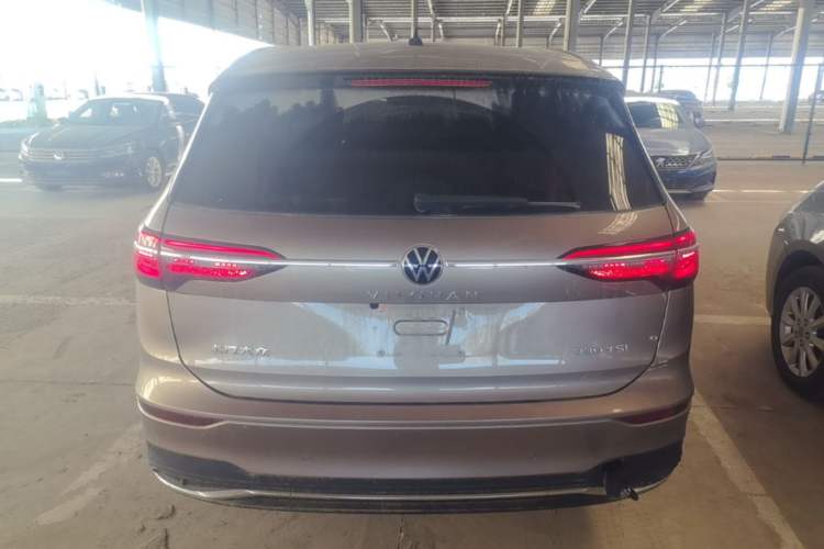 Used Volkswagen Viloran 2020 330TSI Business Edition Rear