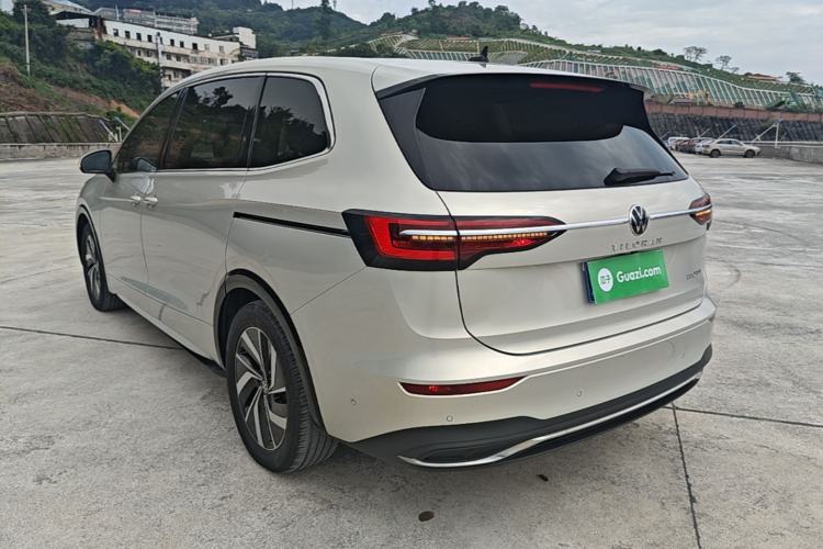 Used Volkswagen Viloran 2020 330TSI Luxury Edition Rear Left 45 Deg
