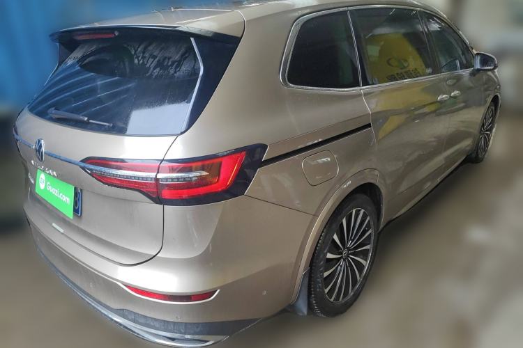 Used Volkswagen Viloran 2020 380TSI Prestige Edition Rear Right 45 Deg