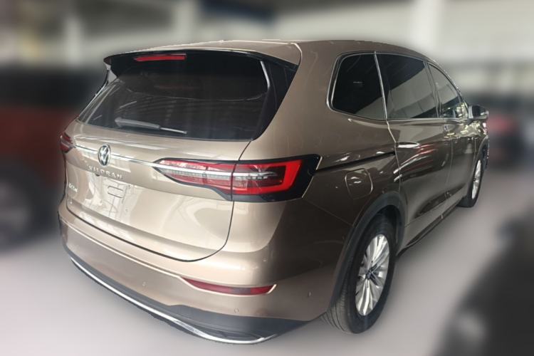 Used Volkswagen Viloran 2020 330TSI Business Edition Rear Right 45 Deg
