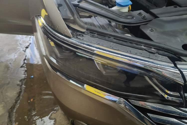 Used Volkswagen Viloran 2020 380TSI Prestige Edition Right Front Headlight