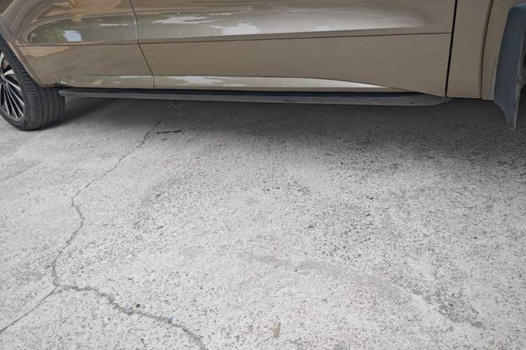 Used Volkswagen Viloran 2020 380TSI Prestige Edition Right Side Sill