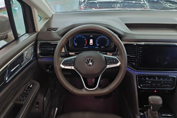 Used Volkswagen Viloran 2020 380TSI Prestige Edition Steering Wheel