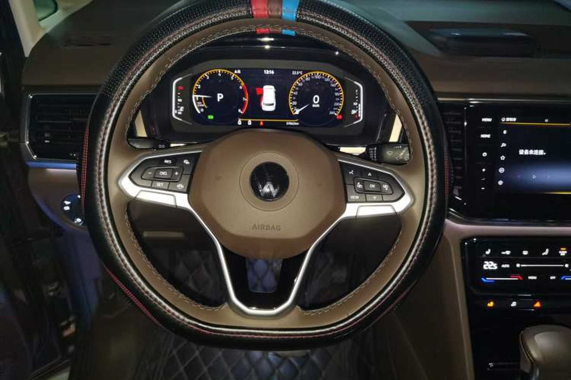 Used Volkswagen Viloran 2020 330TSI Luxury Edition Steering Wheel